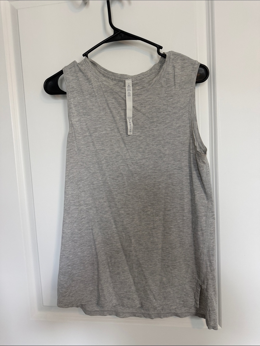 lululemon athletica Heather Light Gray Sleeveless Tank